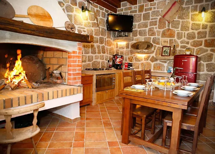 In Starigrad-paklenica 41708 Сasa de vacaciones