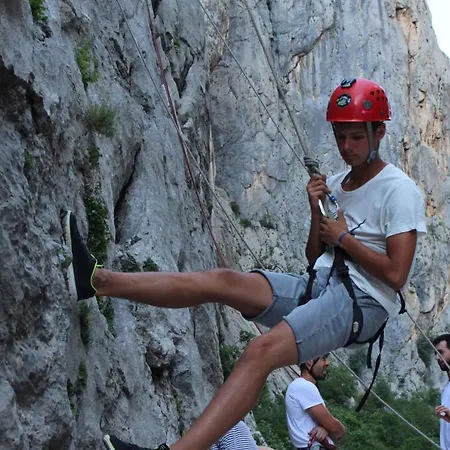 Feriehus In Starigrad-paklenica 41708 *